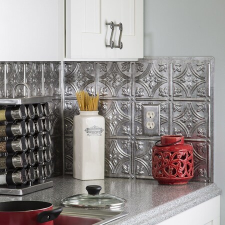 Fasade 18in X 24in Traditional 1 Crosshatch Silver Backsplash Panel 5pk