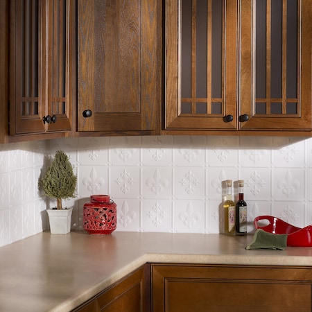 Fasade 18in X 24in Fleur-de-lis Matte White Backsplash Panel 5pk