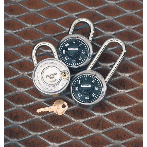 Master Lock 1525 Combination Padlock
